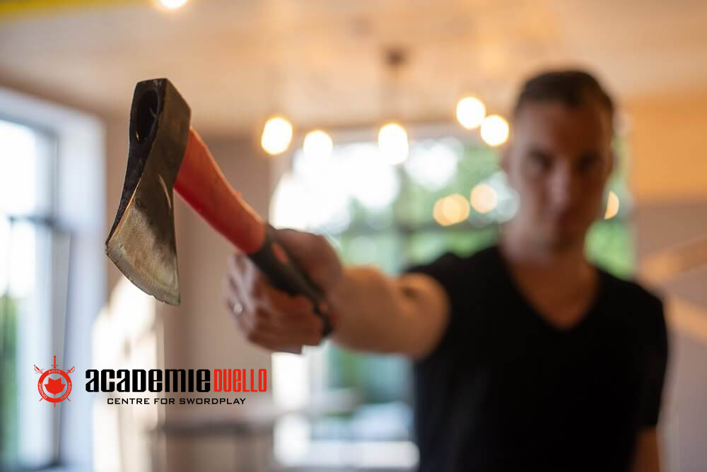 Axe throwing target at Academie Duello